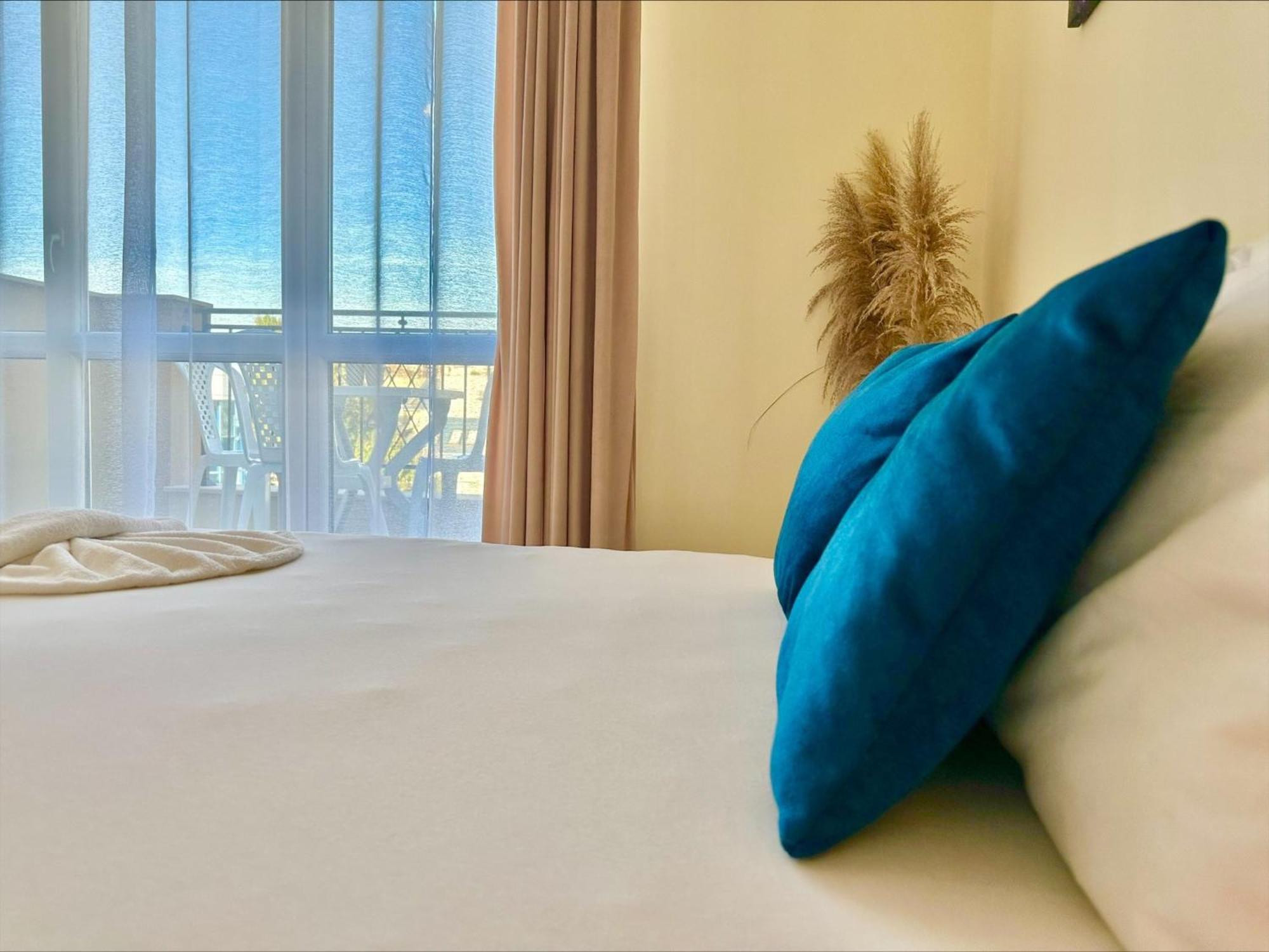 Ipanema Beach - Menada Apartments Sveti Vlas Room photo